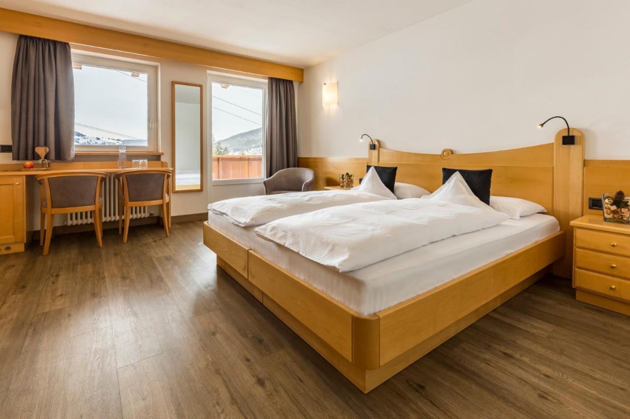 Hotel Rainell Dolomites Retreat Ortisei Habitación foto
