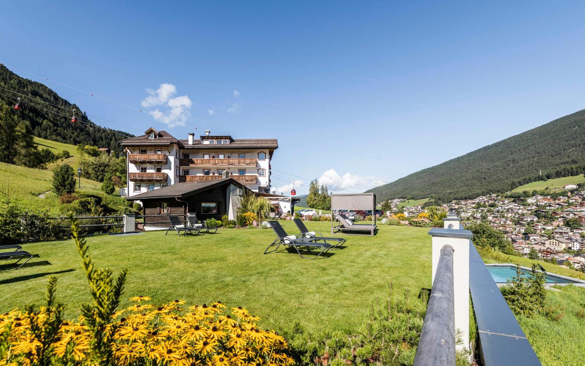 Hotel Rainell Dolomites Retreat Ortisei Exterior foto
